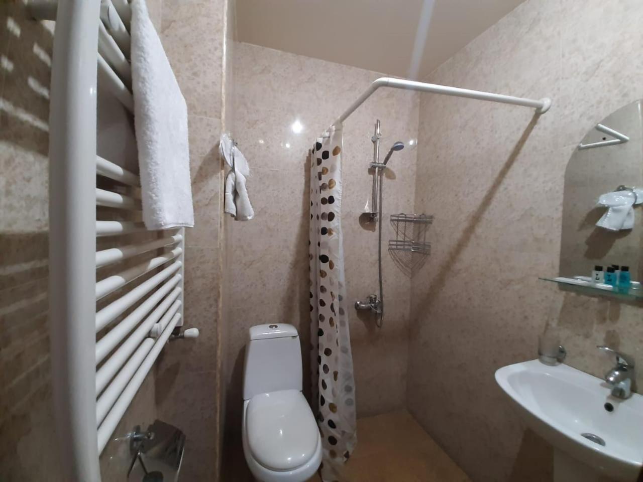 Hotel Grig Γιερεβάν Εξωτερικό φωτογραφία